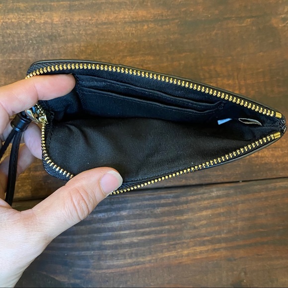 Coach Corner Zip Wristlet Signature - Picture 6 of 8